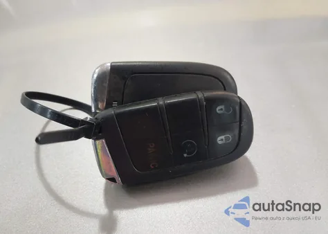 2019 Jeep Compass Limited 4X4 from USA, damaged, VIN 3C4NJDCB3KT639566